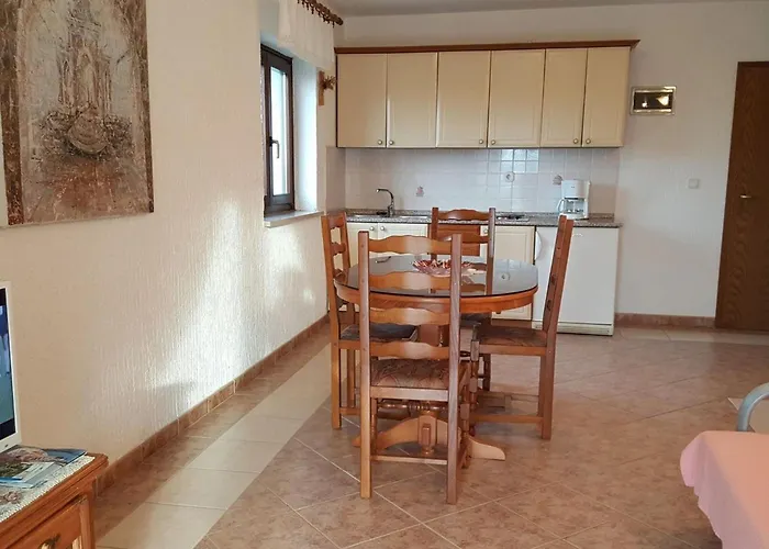 App 4- By Interhome Apartman Funtana