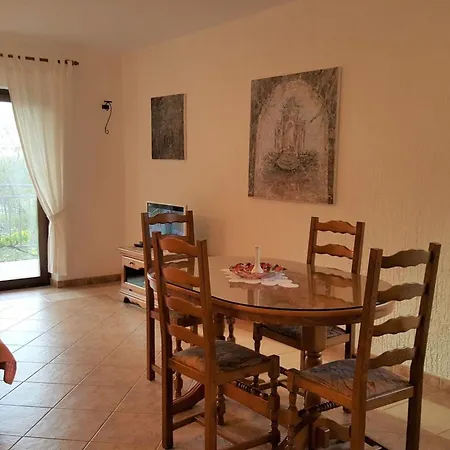 App 4- By Interhome * Funtana